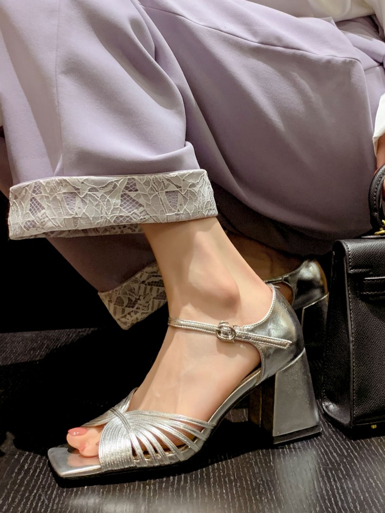 Sandalias elegantes de tacón a - Leather Work Outfit reseña y precio